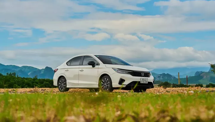Tương tự đối thủ Toyota Vios, Honda City cũng bị giảm nửa ưu đãi so với tháng trước