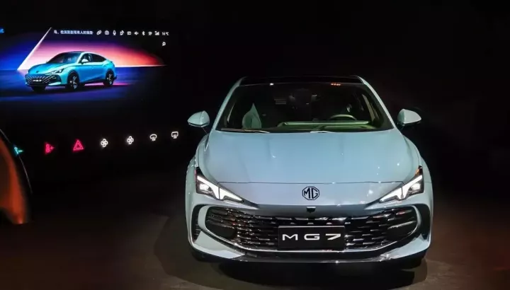 MG7 2026 ra mắt với khoang lái dùng trí tuệ nhân tạo và hệ thống an toàn chủ động ADAS mới