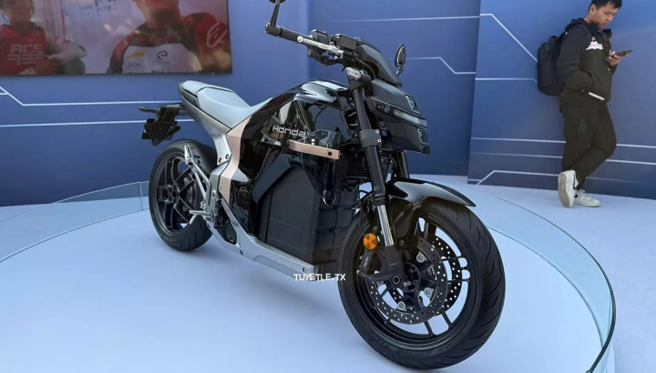 Mô tô "phân khối lớn" chạy hoàn toàn bằng điện Honda WN7 ra mắt Việt Nam