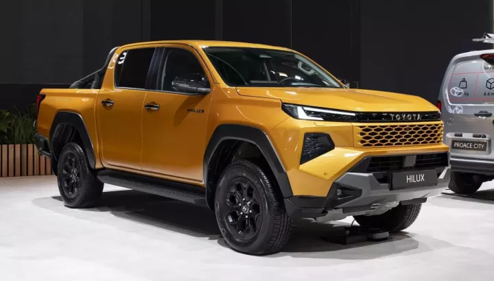 Toyota Hilux hoàn toàn mới ra mắt ở Lục địa già, phạm vi hoạt động lại là tin không tốt