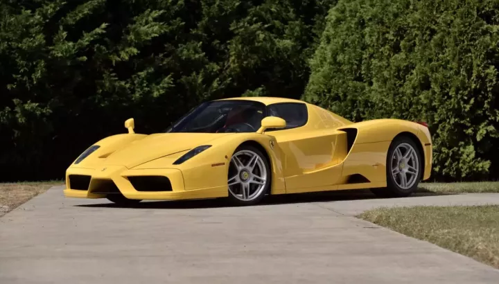Nhà sưu tập bỏ ra khoản tiền khổng lồ để mua Ferrari Enzo từ 2003 nhưng cho đến khi mất chỉ lái được 966 km