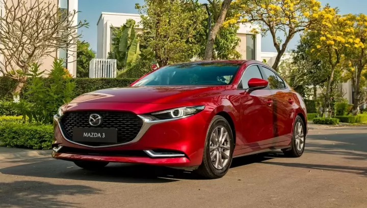 Doanh số sedan hạng C tháng 12/2025: Mazda3 vẫn là trụ cột của phân khúc