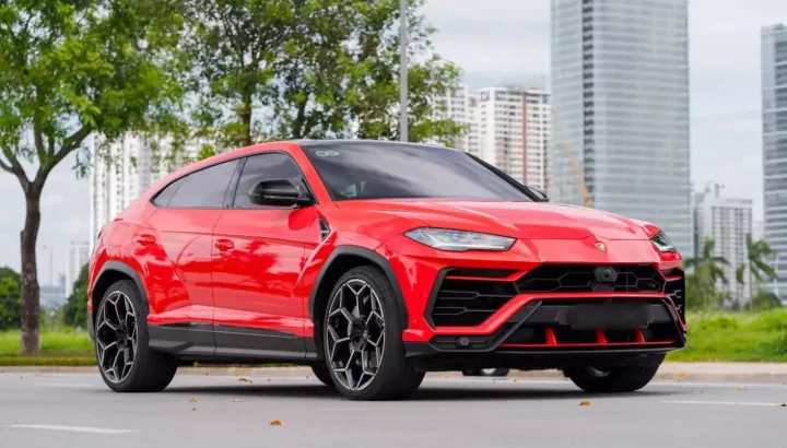 Lamborghini Urus này chỉ trong 1 năm qua đã đổi chủ nhiều lần, hiện tiếp tục được chủ mới rao bán