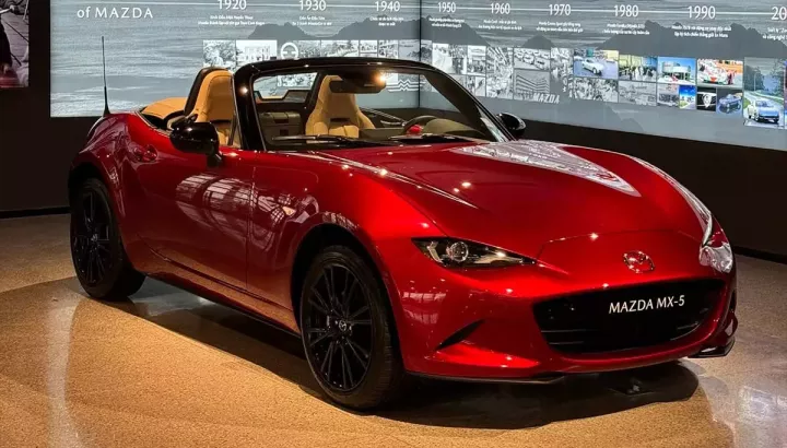 Đại lý Việt nhận cọc cho Mazda MX-5 - xe mui trần bán chạy nhất mọi thời đại