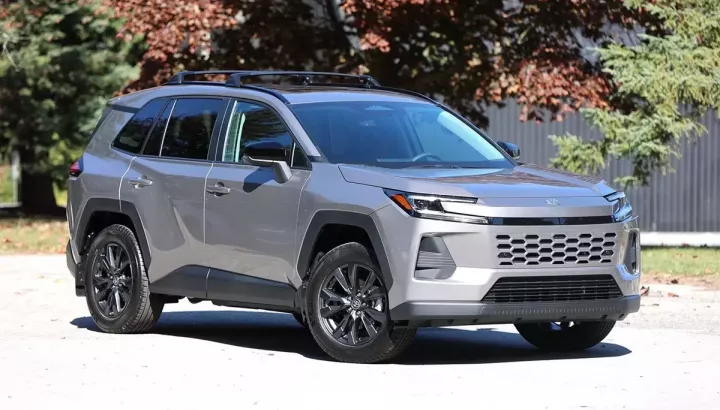 Nếu muốn hạn chế chấn thương vùng cổ khi tai nạn xảy ra, hãy chọn 4 mẫu SUV cỡ nhỏ này