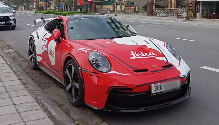 Porsche 911 S đẹp mắt ở Hà Nội, bộ áo đến body kit đều độc nhất Việt Nam