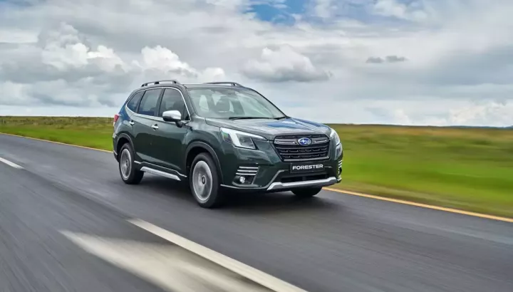 Subaru miệt mài khuyến mại hàng trăm triệu đồng cho cặp đôi Forester và Crosstrek tại Việt Nam