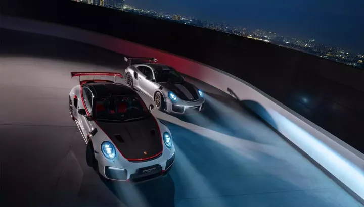 Cặp đôi Porsche 911 GT2 RS của 2 nhà sưu tập xe Porsche hàng đầu Việt Nam lần đầu hội ngộ, từ 20 tỷ đồng mỗi chiếc