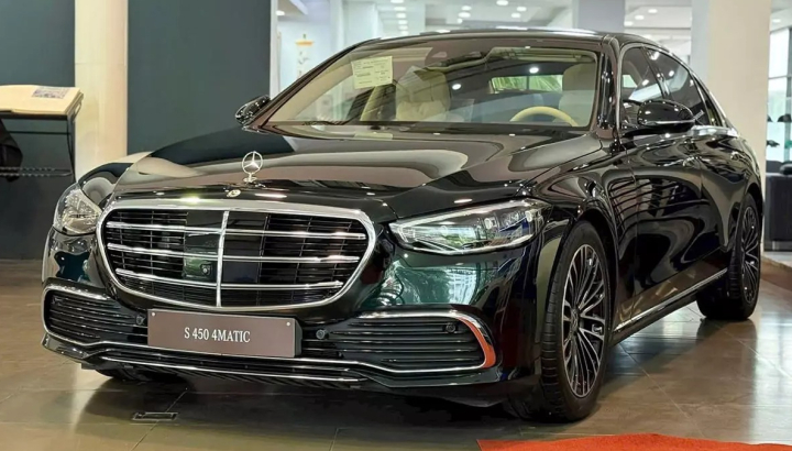 Sedan hạng sang cỡ lớn Mercedes-Benz S-Class giảm giá đến 1,2 tỷ đồng để xả hàng tồn ở Việt Nam