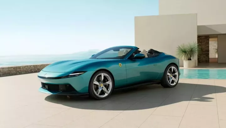 Ferrari Amalfi Spider - lựa chọn mới cho người mới "tập tành" chơi siêu xe mui trần