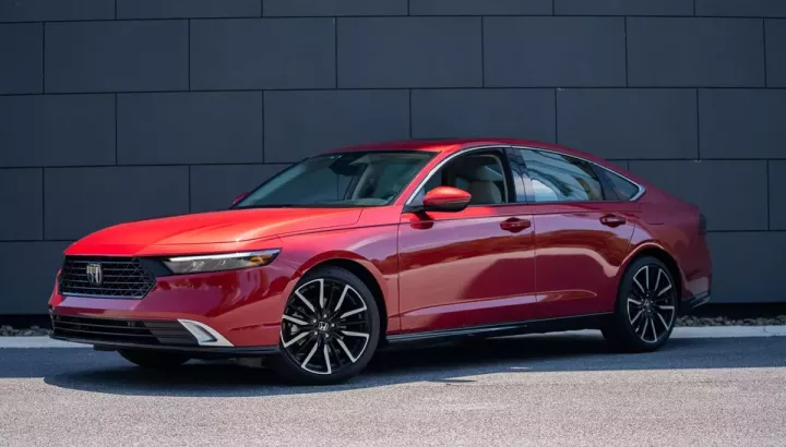 2 mẫu xe hybrid này rất đáng mua nhưng không dành cho người muốn tiết kiệm tiền