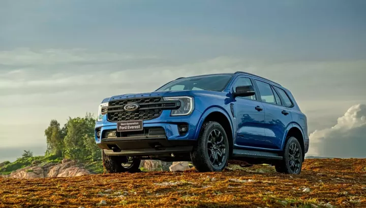 Đây là bằng chứng cho thấy Ford Everest tại Việt Nam có thể sắp được bổ sung phiên bản máy xăng