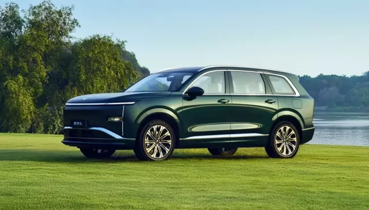 SUV cỡ lớn sắp bán ở Việt Nam Wuling Xingguang L lần đầu được hé lộ nội thất