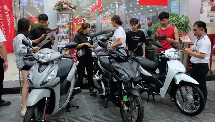 Người Việt mua hơn 700.000 chiếc xe máy trong 3 tháng đầu năm 2026