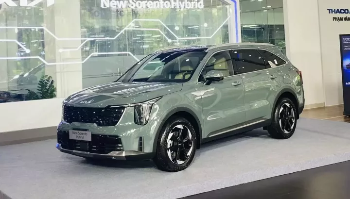 Kia Sorento Hybrid đời mới nhất được trưng bày tại Việt Nam, giao xe vào tháng 8, giá khoảng 1,6 tỷ đồng