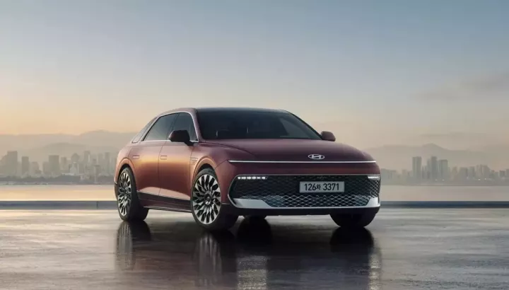 Sedan đầu bảng của Hyundai được bổ sung phiên bản nâng cấp với nội thất tiệm cận xe sang Genesis