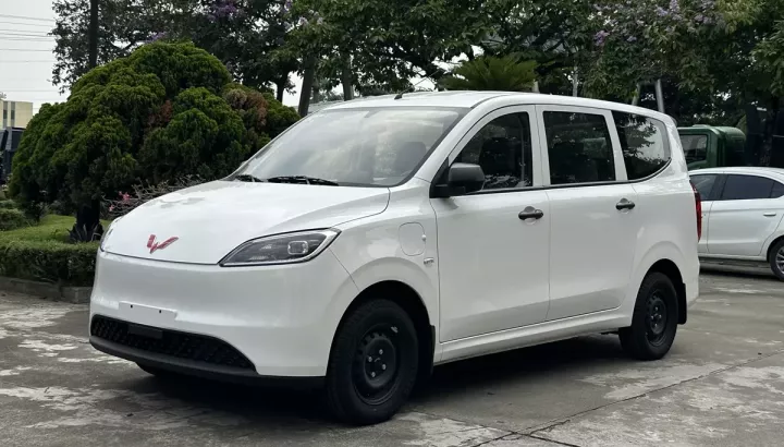 Cận cảnh Wuling Grango - MPV 7 chỗ có giá khởi điểm chỉ 499 triệu đồng ở Việt Nam
