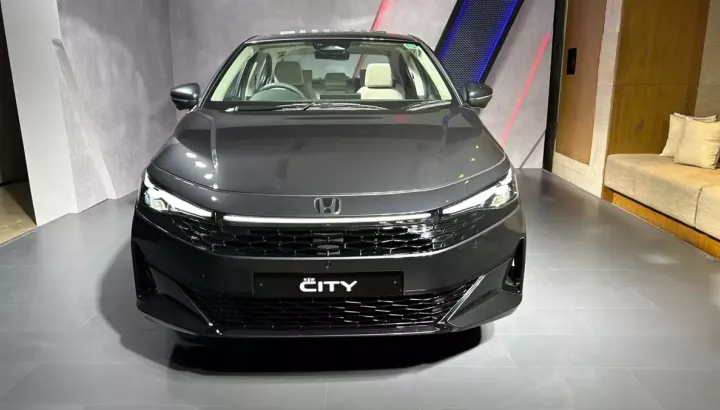 Honda City 2026 chính thức ra mắt với màn hình lớn hơn, thêm camera 360 độ và chỉ "ăn" 3,6 lít/100 km