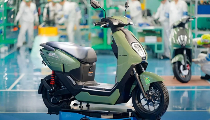 Honda bán gần 2,3 triệu chiếc xe máy cho người Việt trong năm tài chính 2026