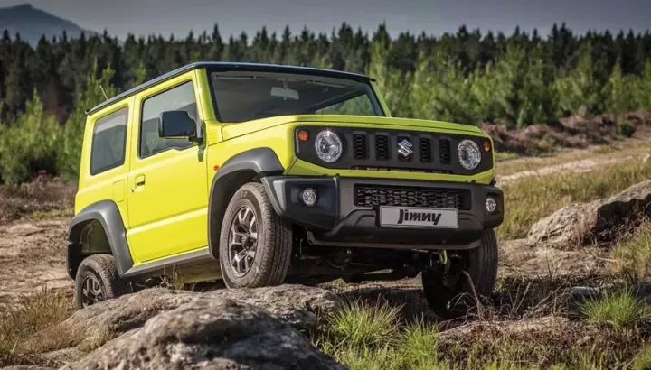 Suzuki Jimny được bổ sung bản nâng cấp ở Thái Lan, đã có hệ thống an toàn chủ động ADAS