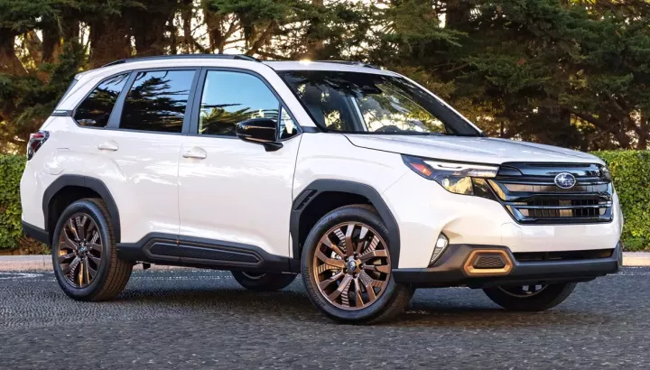 Subaru: Forester 2.5L tại Việt Nam không bị lỗi cửa sổ trời