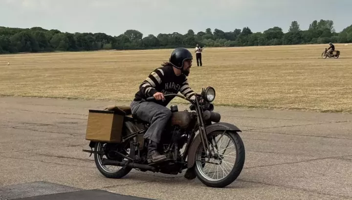 Ngôi sao "Aquaman" Jason Momoa vừa tạo ra 2 chiếc Harley-Davidson dùng động cơ hybrid sạc điện đầu tiên