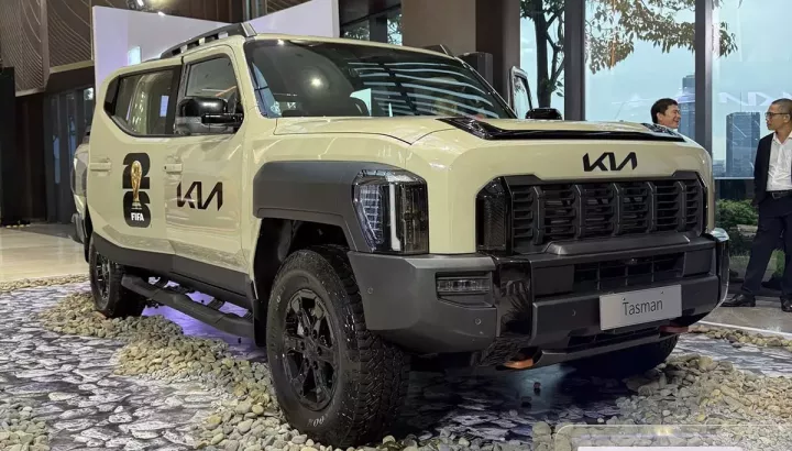 Xe bán tải Kia Tasman bất ngờ được đưa về Việt Nam trưng bày nhưng chưa bán ra