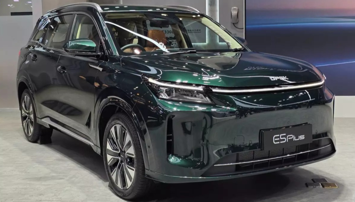 DFSK E5 Plus - phiên bản chỉ "ăn" 1,25 lít/100 km của SUV cỡ C sắp ra mắt Việt Nam - đã đến Đông Nam Á