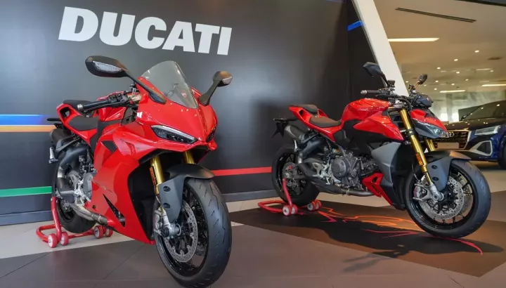 Ducati Panigale V2 S và Streetfighter V2 S ra mắt Việt Nam với động cơ V12, giá từ 629 triệu đồng