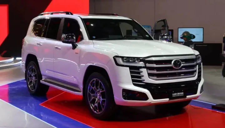 Toyota Land Cruiser Hybrid ra mắt Đông Nam Á trước khi bán ở Việt Nam trong năm nay
