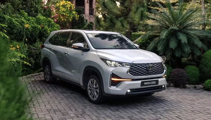 Top 10 ô tô bán chạy nhất Việt Nam trong tháng 6/2026: Toyota Innova Cross góp mặt, Ford Ranger vắng bóng