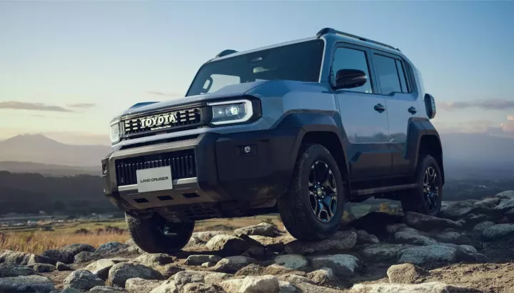 Toyota Việt Nam đăng ảnh úp mở của SUV cỡ nhỏ Land Cruiser FJ, ngày ra mắt không còn xa