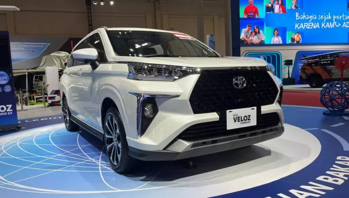 Đại lý úp mở việc bán Toyota Veloz Hybrid ở Việt Nam, hãng phủ nhận