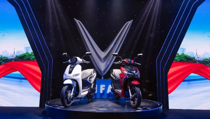 VinFast ra mắt xe máy điện Kinet và Kyo: Di chuyển tối đa 160 km, hỗ trợ đổi pin, giá từ 30 triệu đồng