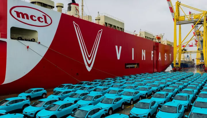 VinFast xuất khẩu 6.000 ô tô điện ra nước ngoài với 1.500 chiếc taxi VF 6