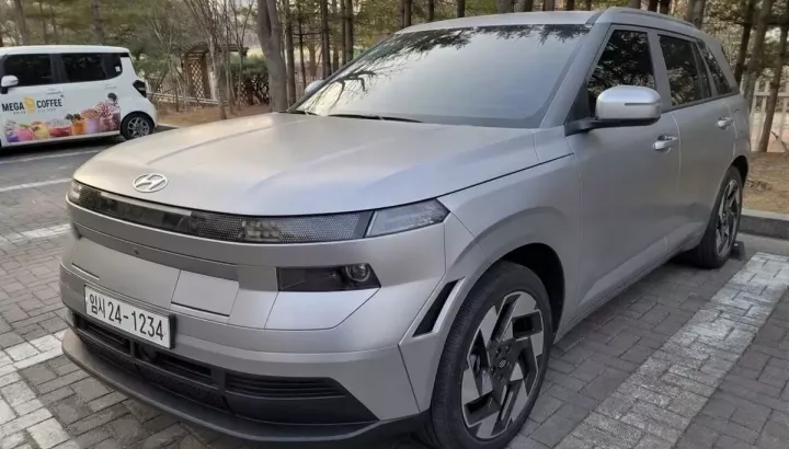 Hyundai Kona thế hệ mới lộ diện với thiết kế như ô tô điện, hợp nhất với Creta thành 1 dòng xe