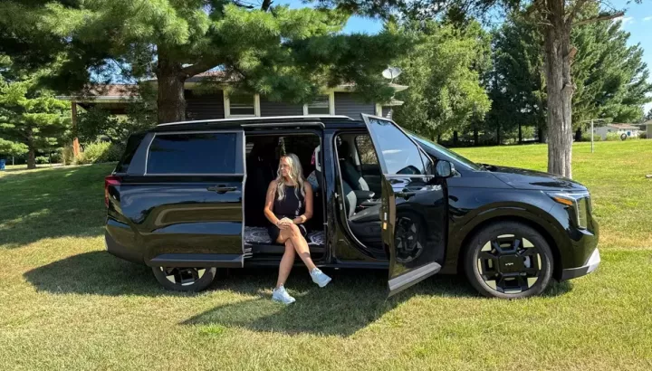 Minivan từng bị cười cợt là "xe bỉm sữa" gây sốt trở lại với thế hệ Gen Y