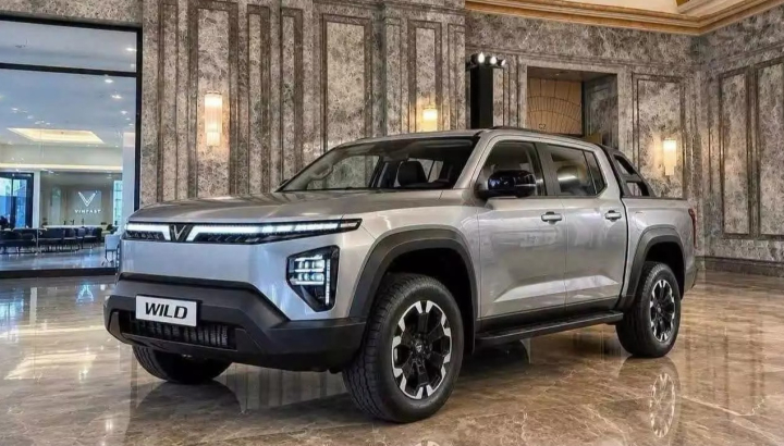 Xe bán tải VinFast VF Wild được trưng bày với thiết kế cải tiến, dùng kiểu động cơ hiếm tại Việt Nam