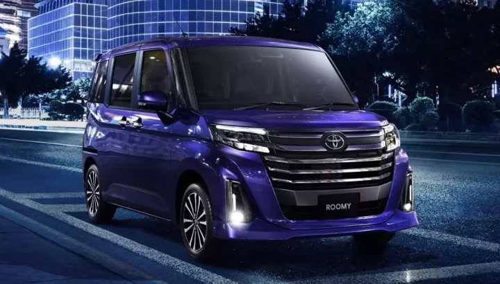 Mẫu minivan nhỏ nhất của Toyota được bổ sung công nghệ thông minh hơn, giá chỉ ngang Hyundai Grand i10