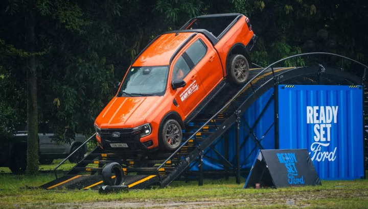 Ford ưu đãi loạt xe trong tháng 9, tiếp tục chuỗi lái thử Ready Set Ford trên toàn quốc