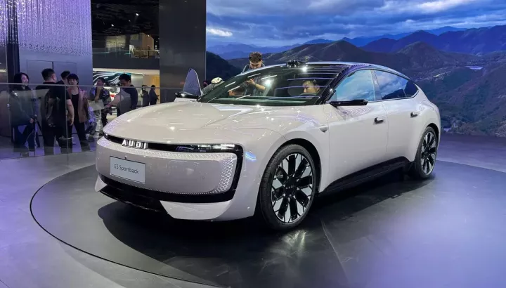 Audi phải dùng đến luật pháp để chặn xe của thương hiệu "gà nhà" AUDI vào thị trường nội địa