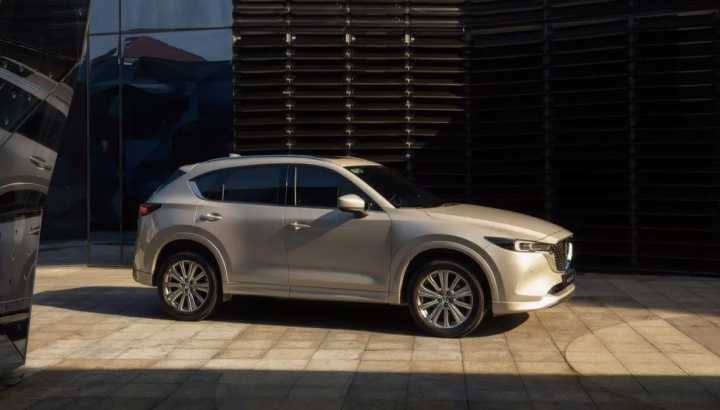 Mazda CX-5 được hỗ trợ 100% lệ phí trước bạ, giá sau ưu đãi cao nhất chỉ 800 triệu đồng