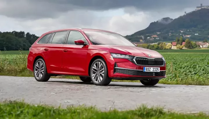Skoda giới thiệu mẫu xe hybrid HEV đầu tiên