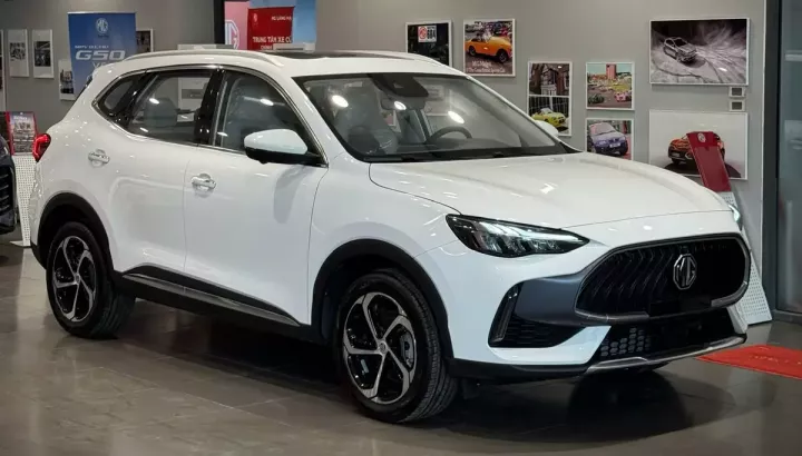 MG HS giảm giá "sập sàn", chỉ còn từ 455 triệu cho một mẫu SUV cỡ C