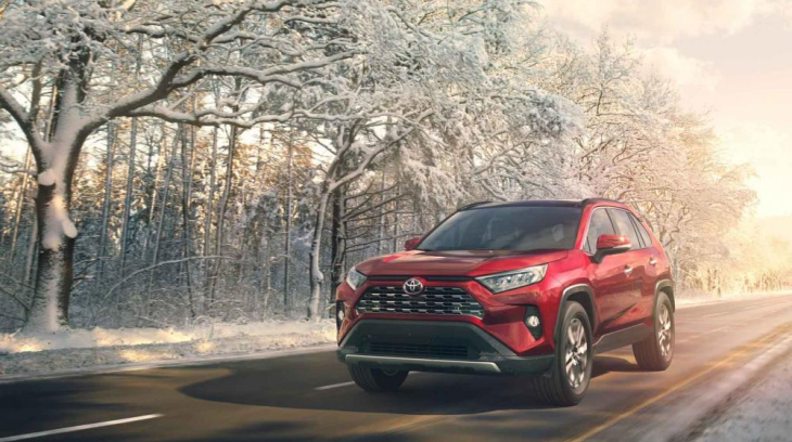 Toyota RAV4 thế hệ mới sẽ có thêm phiên bản 7 chỗ?