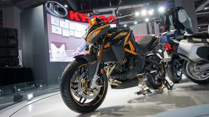 Kawasaki hợp tác với Kymco phát triển naked bike Kymco K-Rider 400