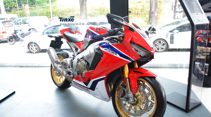 Honda CBR1000RR FireBlade SP: Giá xe CBR1000RR FireBlade SP mới nhất