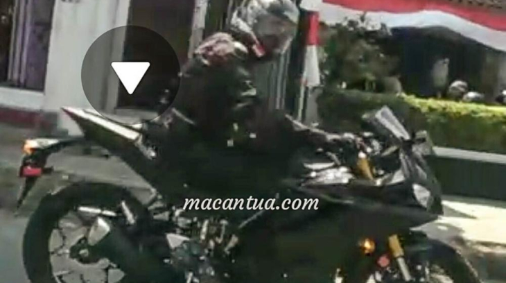 Cận cảnh Yamaha R25 2019 với thiết kế đầu xe mới