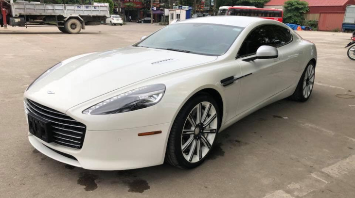 Aston Martin Rapide S tại Ninh Bình được chủ nhân rao bán