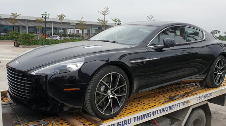 "Nữ hoàng" Aston Martin Rapide S tiếp tục "hạ cánh" tại Việt Nam, đây là chiếc màu đen duy nhất